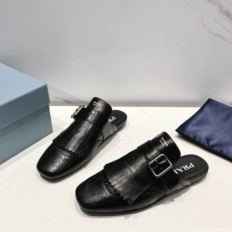 Pra*a slippers